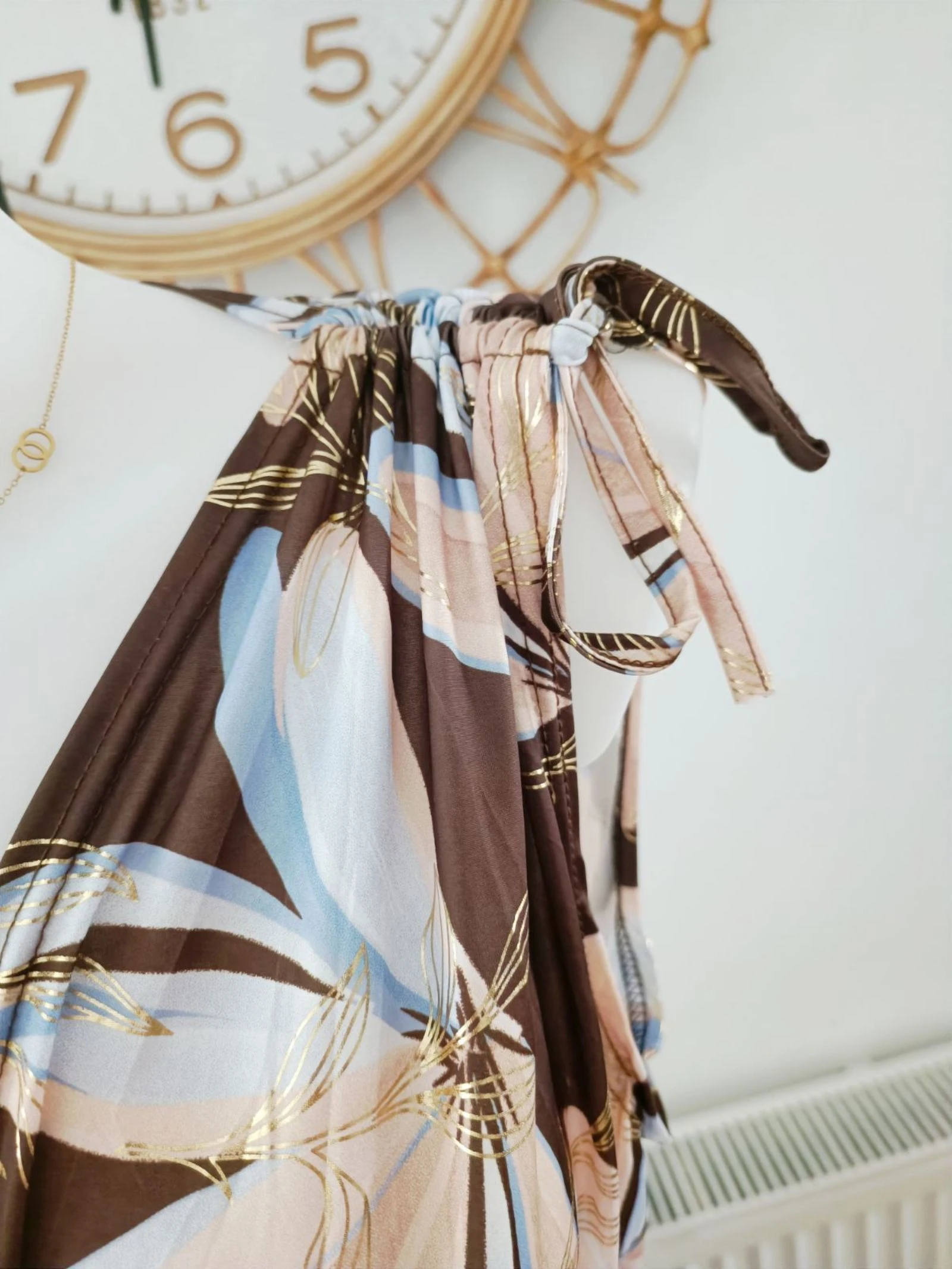 Robe magique marron beige ciel dorée  – photo 3